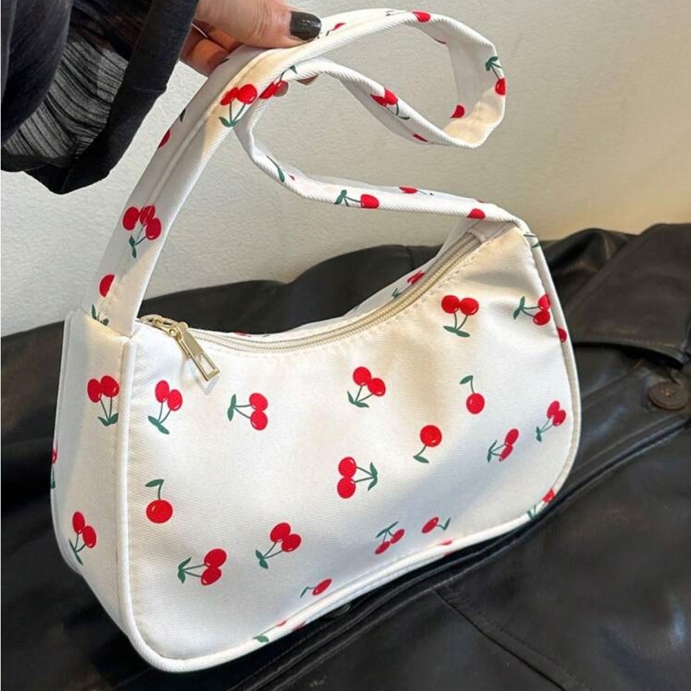 🍒NEW Cherry Print White Shoulder Bag🍒